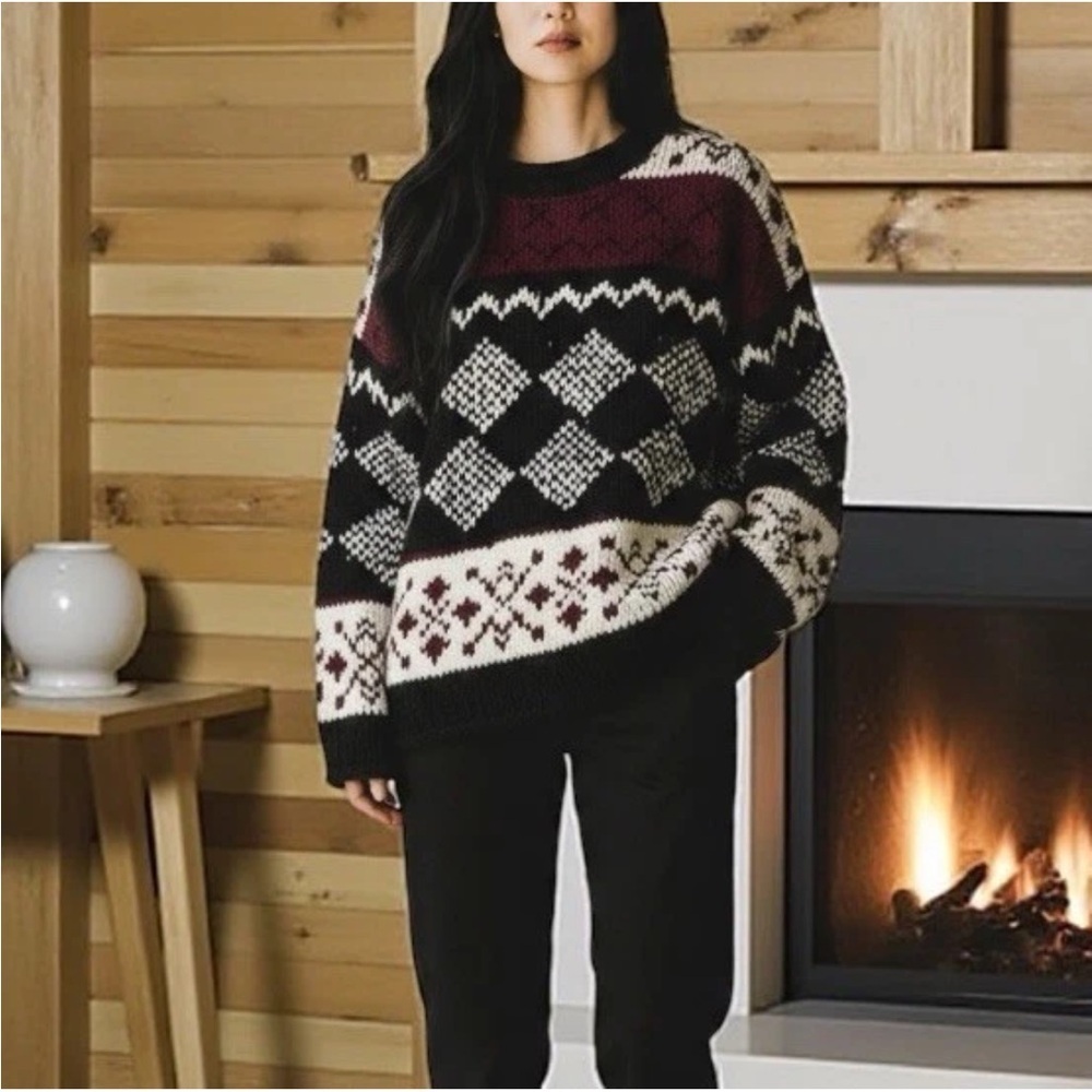 Vintage 90s Ecuador Incas Chunky Hand Knit Black Burgundy Sweater Womens Large